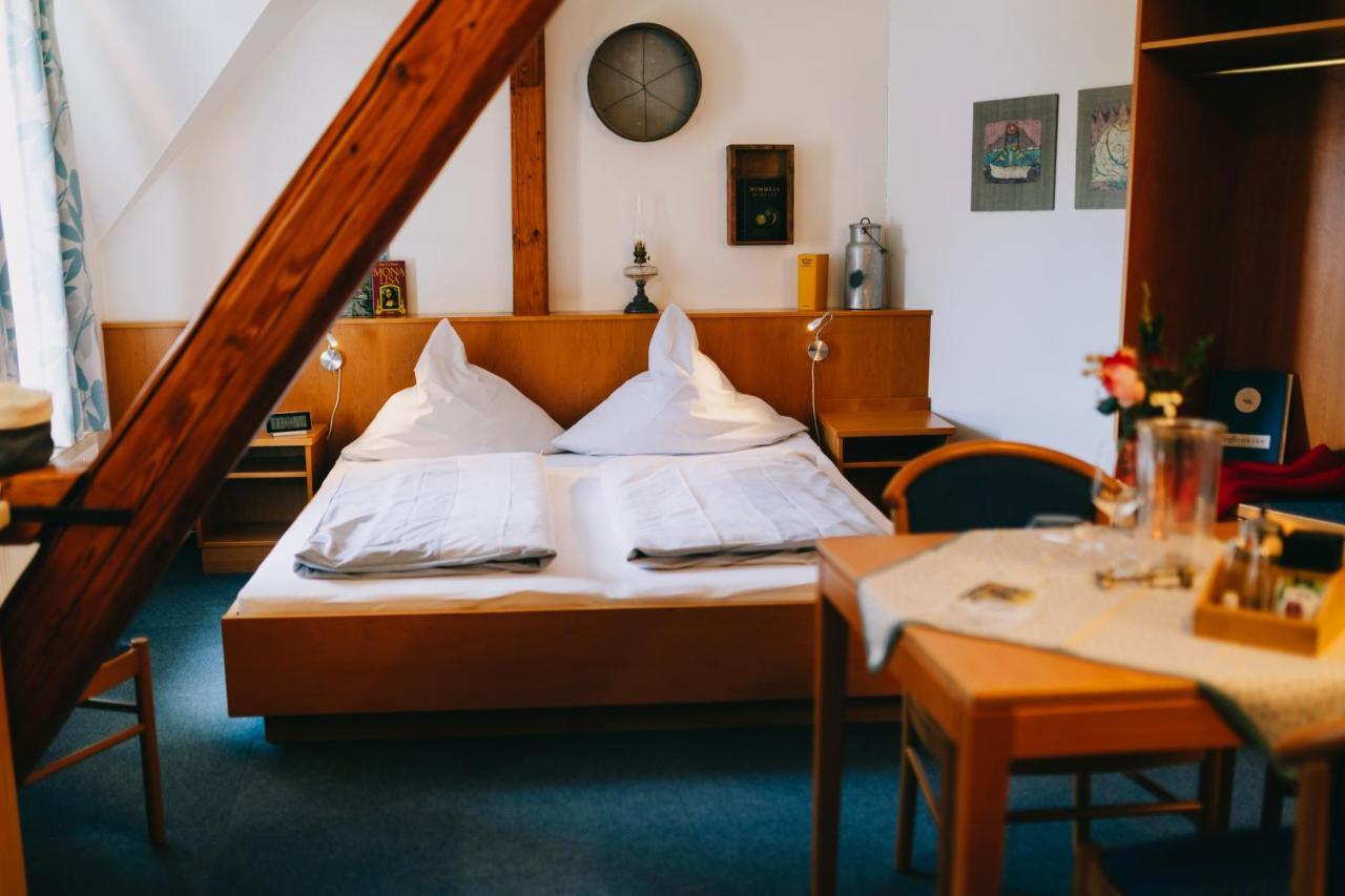 Bio-Weingut Staffelter Hof Guest House เคิร์ฟ ภายนอก รูปภาพ