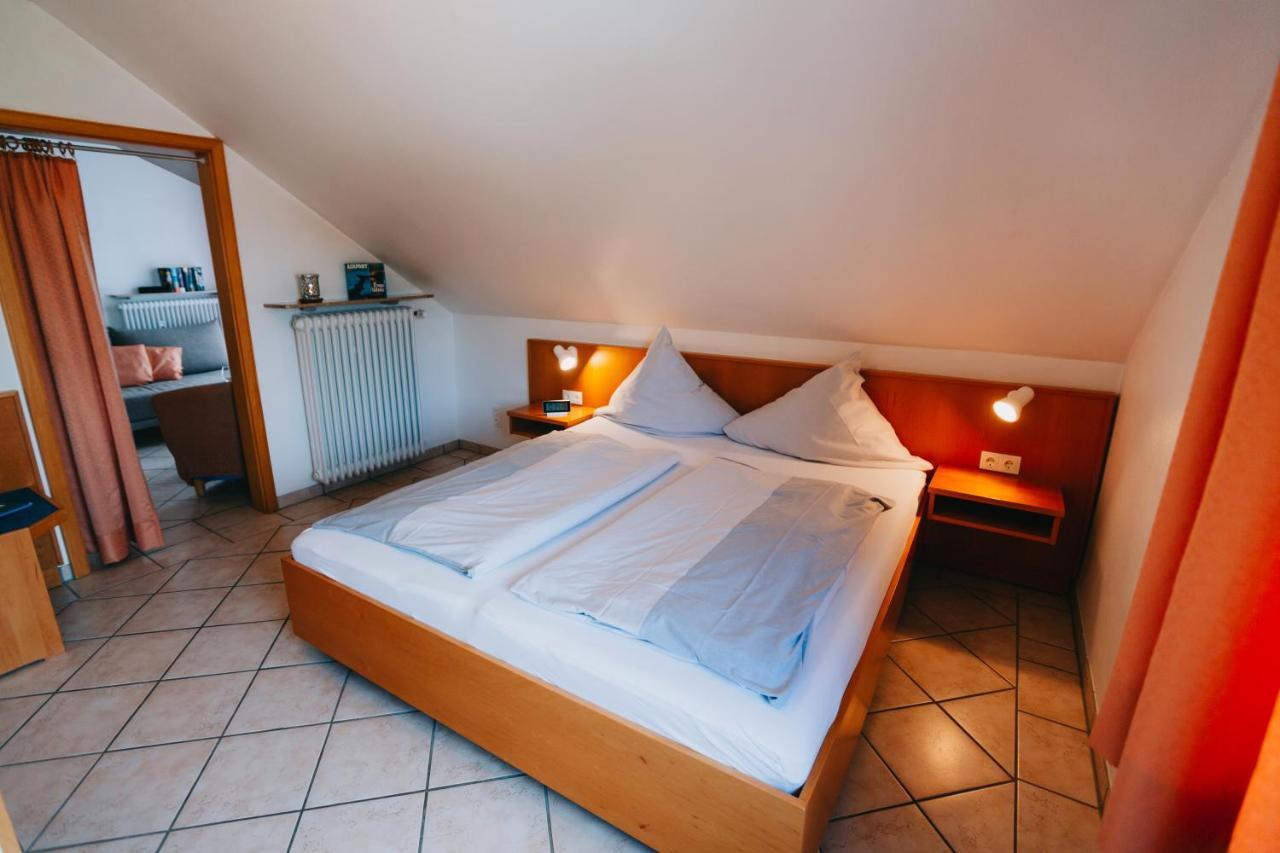 Bio-Weingut Staffelter Hof Guest House เคิร์ฟ ภายนอก รูปภาพ