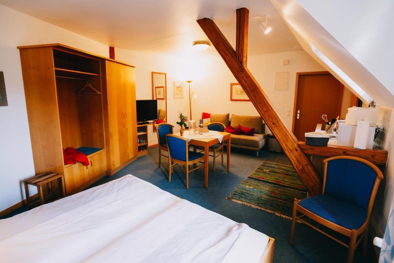 Bio-Weingut Staffelter Hof Guest House เคิร์ฟ ภายนอก รูปภาพ