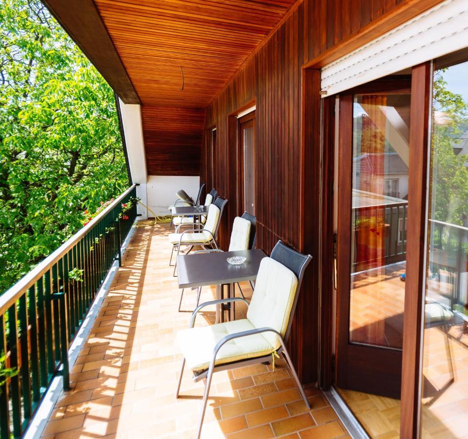Bio-Weingut Staffelter Hof Guest House เคิร์ฟ ภายนอก รูปภาพ
